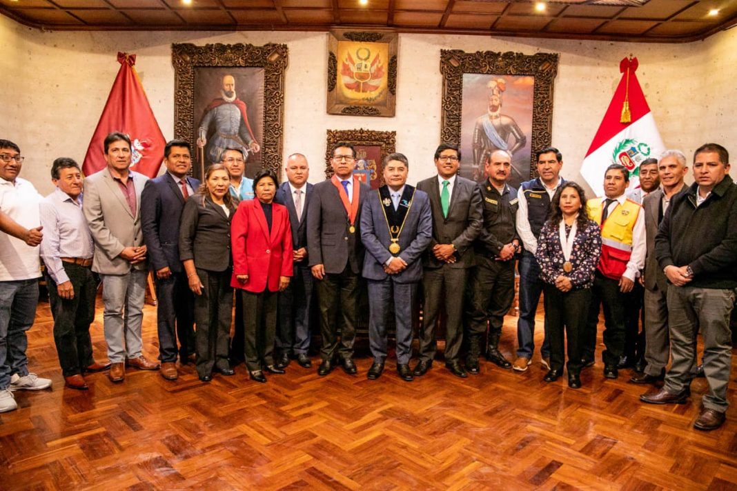 Alcalde de Arequipa juramentó como presidente del Comité Provincial de Seguridad Ciudadana
