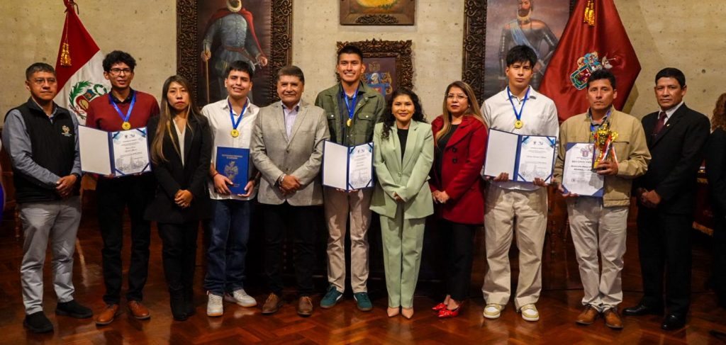 Municipalidad de Arequipa reconoció a los deportistas más destacados del 2024