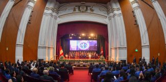 Hoy celebramos con gran orgullo el dia previo al 485 aniversario de nuestra querida ciudad en el majestuoso Teatro Municipal .