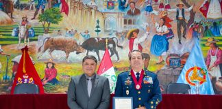 Municipalidad Provincial de Arequipa otorga distinción al Comandante General de la Fuerza Aérea del Perú