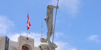 MUNICIPALIDAD DE AREQUIPA INICIA MANTENIMIENTO INTEGRAL DE LA PLAZA ESPAÑA
