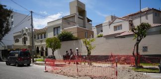Empresa de comunicaciones afecta obras de mejoramiento en la avenida Andrés Martínez