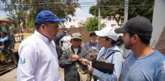 Alcalde de Arequipa supervisa labores de atención de emergencia en Flora Tristán y avenida Metropolitana