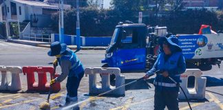 REALIZAN LIMPIEZA INTEGRAL TRAS DERRAME DE GRASA EN VÍA DE BAJADA DE JUAN DE LA TORRE