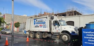MUNICIPALIDAD DE AREQUIPA INTENSIFICA RECUPERACIÓN DEL CENTRO HISTÓRICO CON MAQUINARIA MULTIPROPÓSITO