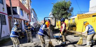 MUNICIPALIDAD DE AREQUIPA CONTINÚA CON TRABAJOS DE PARCHADO EN VÍAS DEL CERCADO